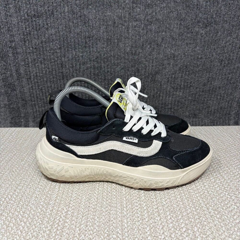 Vans UltraRange Neo VR3 Black White Skate Shoes Sneakers Women’s Size 7.5 US